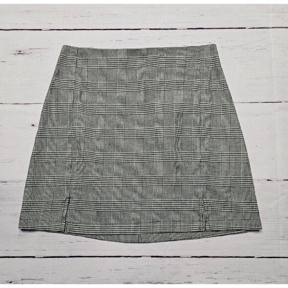 JOHN GALT S BLACK WHITE HOUNDSTOOTH SLIT FRONT SHORT SKIRT - Picture 16 of 16
